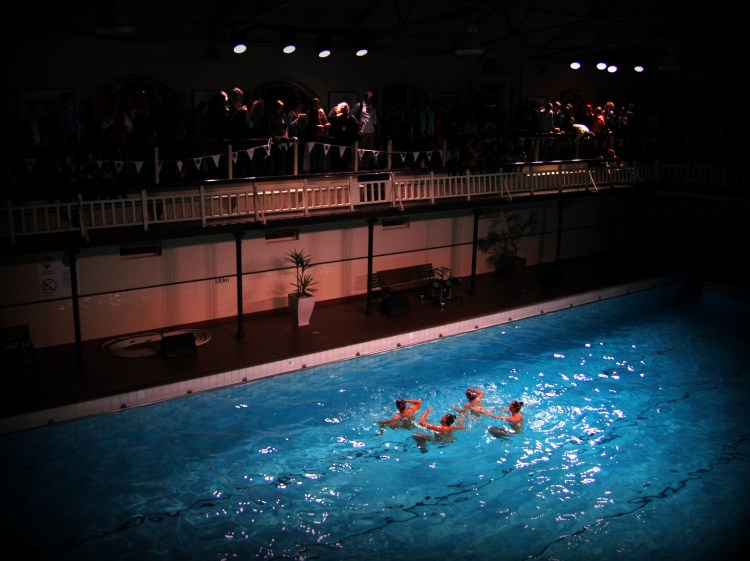 Moonlight Synchro, City Baths